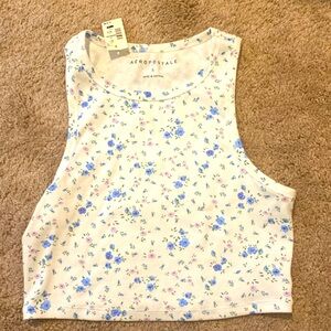 NWT - AEROPOSTALE - cute flower 🌸 crop top